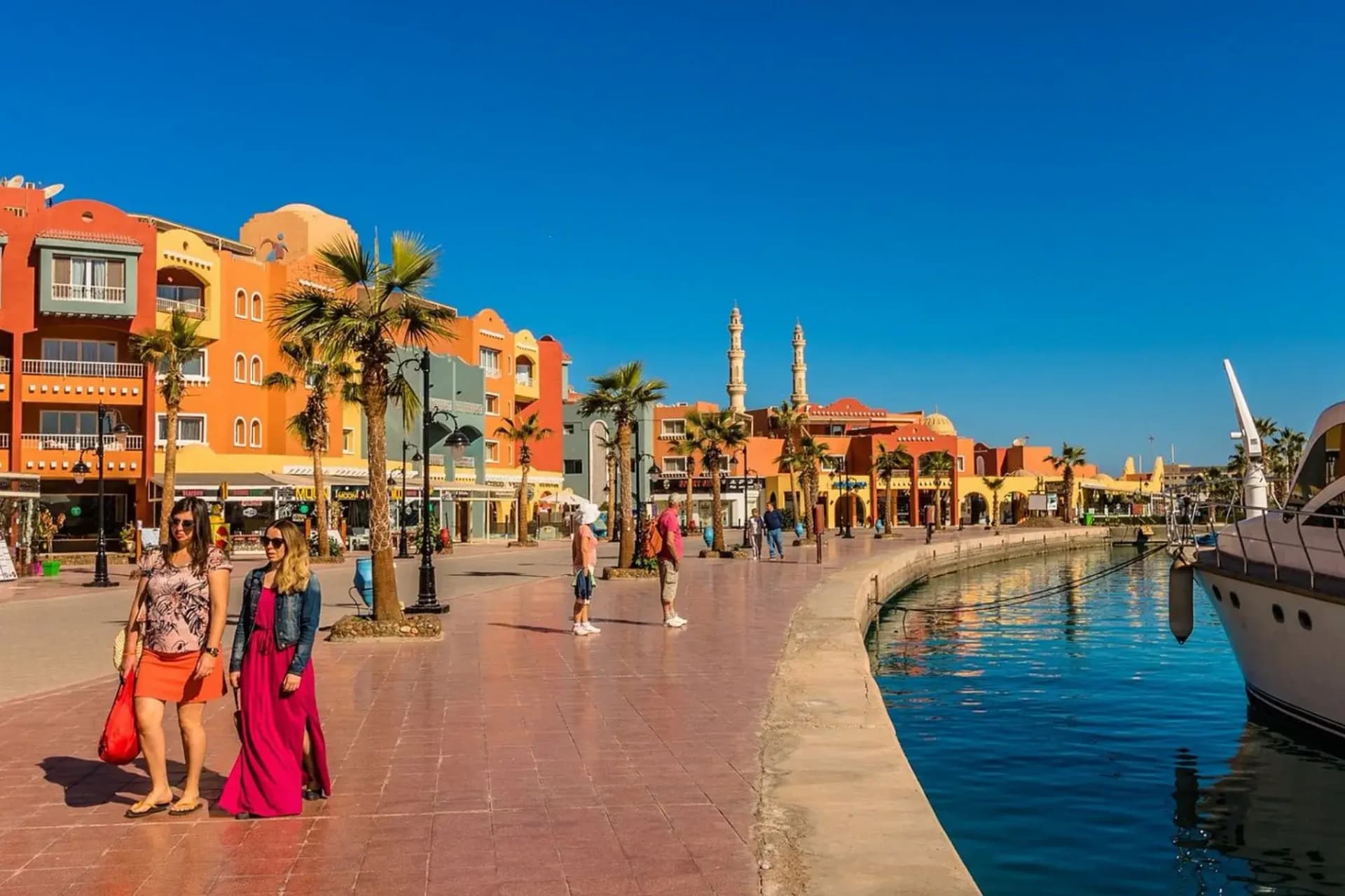 Hurghada Stadtführung | Altstadt, Moscheen, Märkte & Marina Tour in Hurghada –  Bild 1