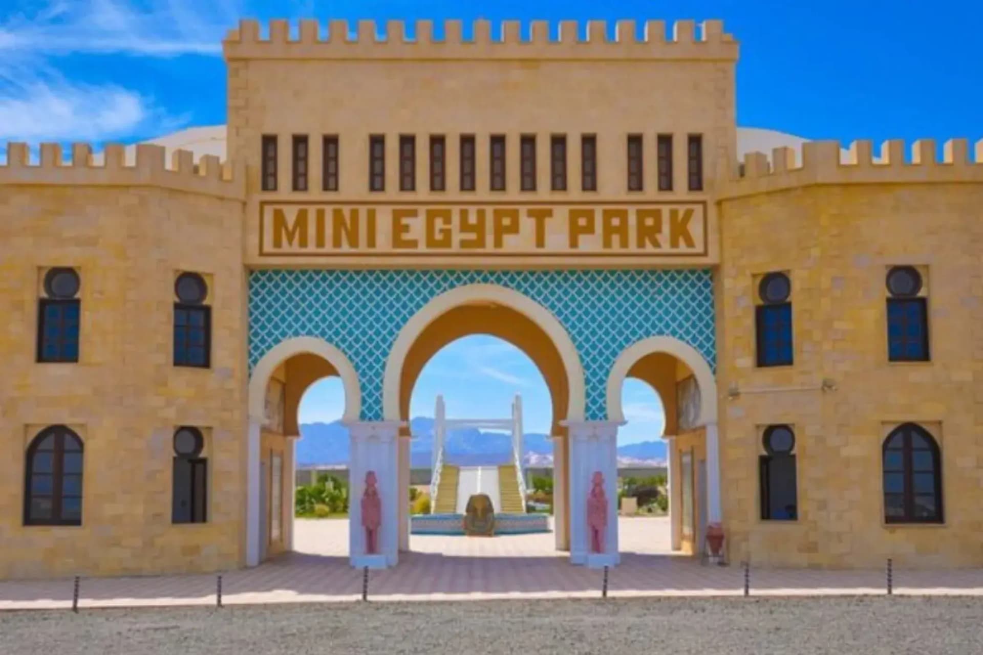 Mini Ägypten Park Tour in Hurghada | 55 Miniatur-Ägyptische Wahrzeichen Tour in Hurghada –  Bild 1