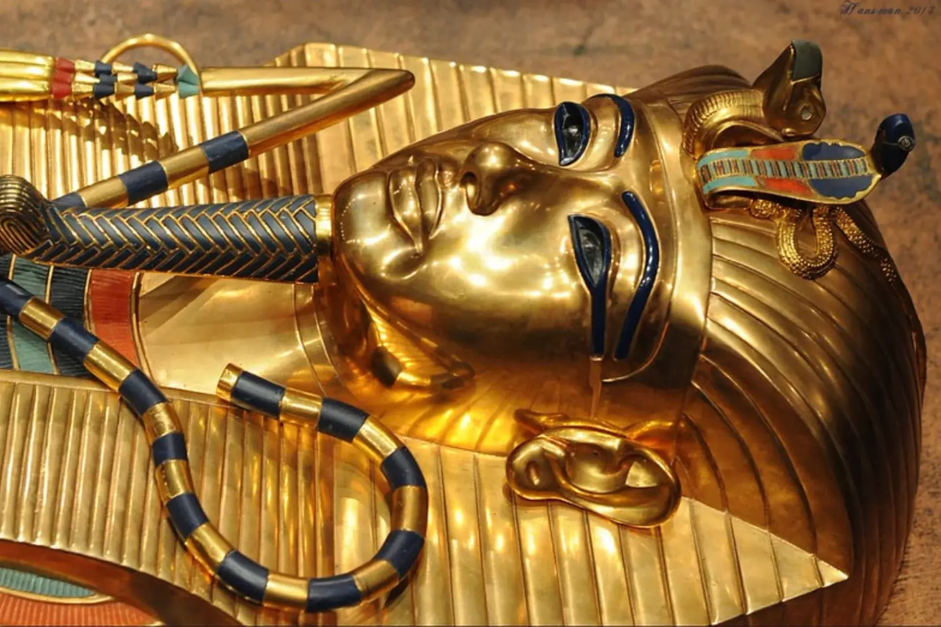 Private Cairo Day Tour from Hurghada | Pyramids, Sphinx & Grand Egyptian Museum tour – thumbnail 4