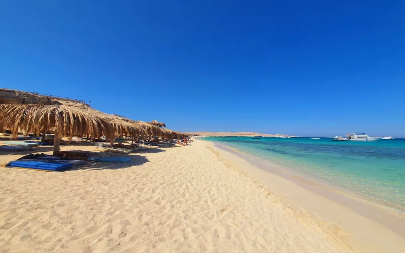 Couple excursion Mahmya Island Hurghada